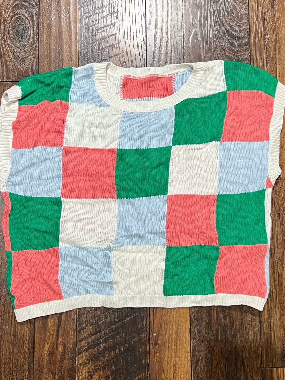 SHEIN Multicolor Checkerboard Crop Knit Top in Green, Coral & Light Blue
